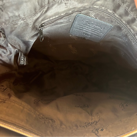 Fossil Vintage black pebbled leather bag saddle satchel classic key purse.    S - Picture 13 of 16